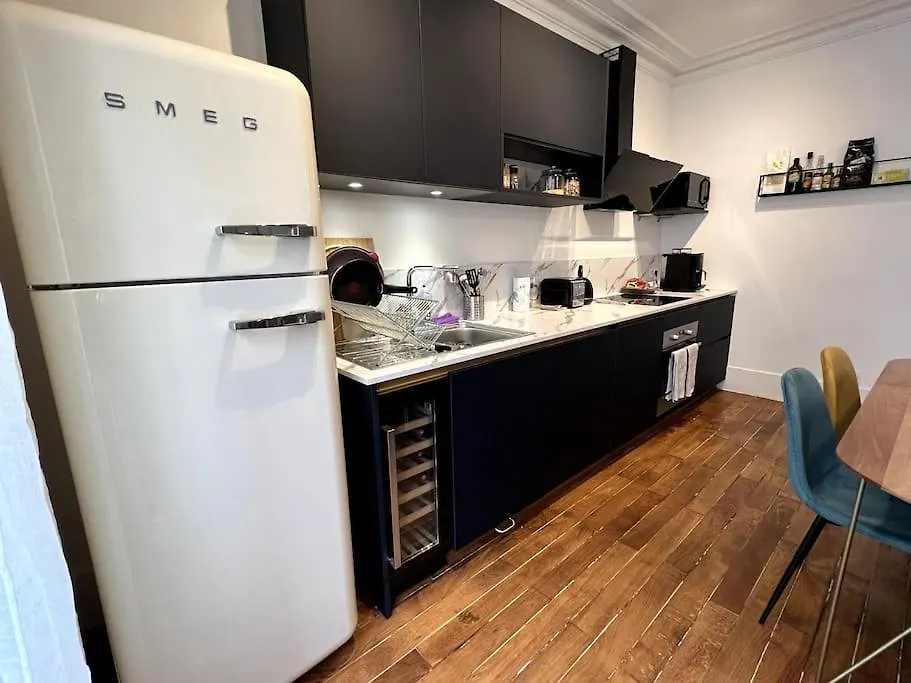 Apartment Design Flat For 4 People Paris 18 Close To Montmartre